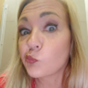 Meet your Posher, Angie